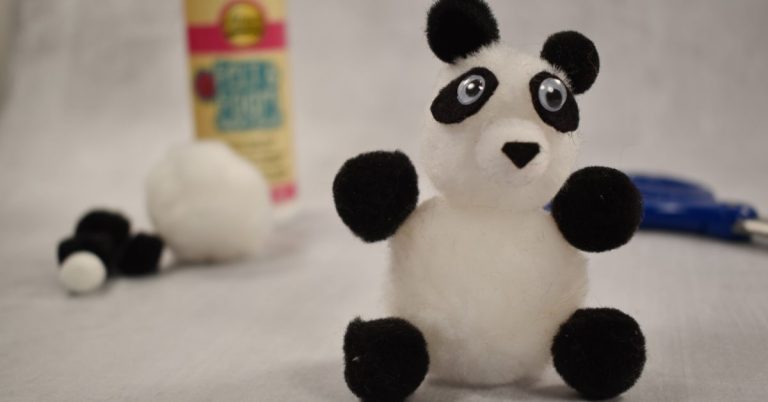 Crafting with Kids, Make a Pom Pom Panda
